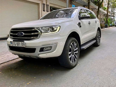 Ford Everest bản Titanium full 2 cầu SX 2019