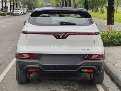 Xe điện VinFast VF5 Plus Trắng