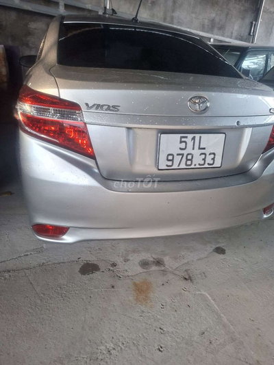 Toyota Vios màu Bạc 5 chỗ