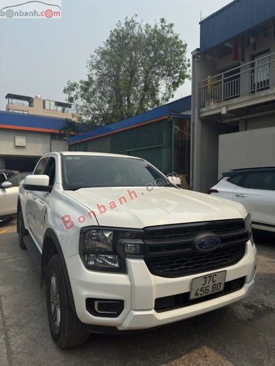 Xe Ford Ranger XLS 2.0L 4x2 AT 2022