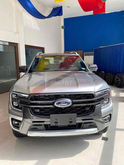 Ford Wildtrak 2026 rẻ hơn xe lướt