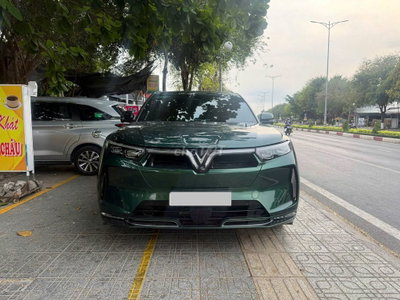 VinFast VF9 Plus 2024 - Sạc Miễn Phí