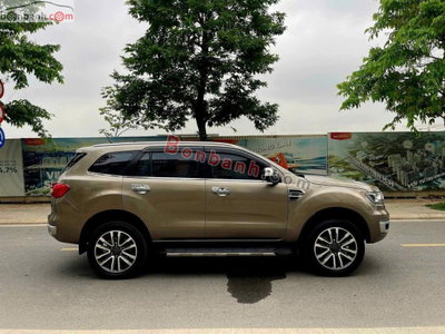 Xe Ford Everest Titanium 2.0L 4x2 AT 2020