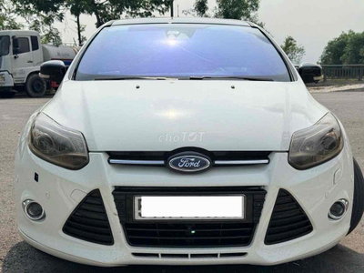 Ford Focus S 2014 2.0L 130.000km Trắng