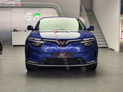 Xe VinFast VF8 Eco AWD 2023