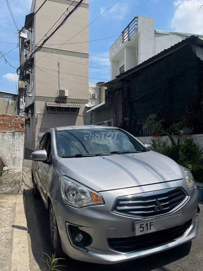 Mitsubishi Attrage 5 chỗ số sàn chính chủ