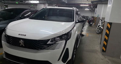 Peugeot 5008 Trắng 28000 km