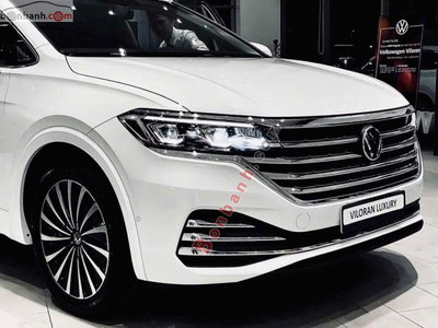 Xe Volkswagen Viloran Luxury 2025