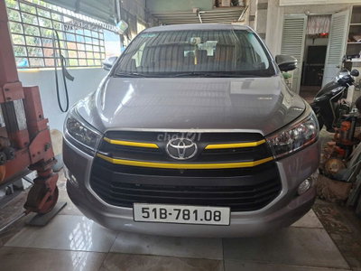 Toyota Innova E 2018 Bạc