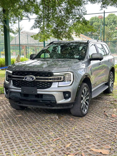 Ford Everest Platinum 2.3L