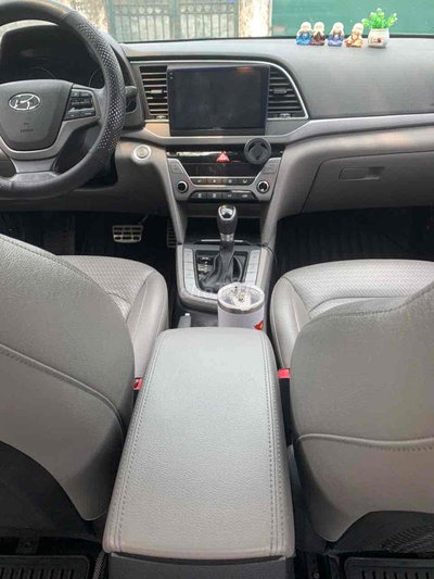 Hyundai Elantra 2017 Đỏ chính chủ std bản full 2.0