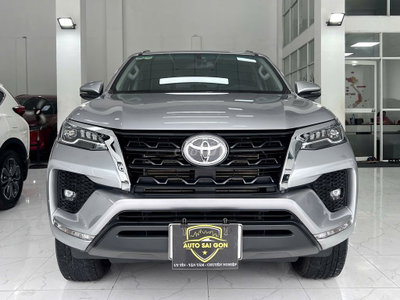 Toyota Fortuner máy dầu 2021, STD, 1 cầu