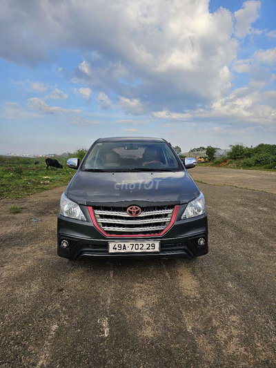 Toyota Innova 2015 E Xám