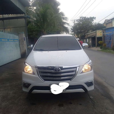 Toyota Innova 2015 Số sàn Trắng