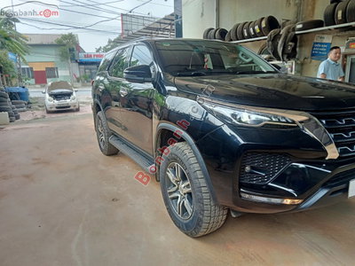 Xe Toyota Fortuner 2.4G 4x2 AT 2021