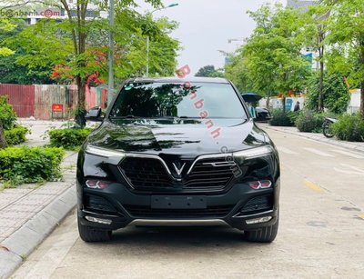 Xe VinFast Lux SA 2.0 Base 2.0 AT 2020