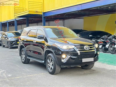 Xe Toyota Fortuner 2.7V 4x2 AT 2019