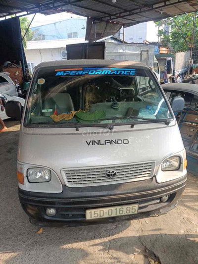 Toyota Cá mập 2004