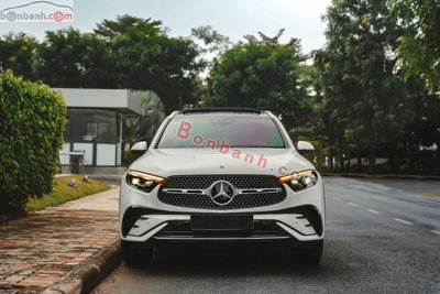 Xe Mercedes Benz GLC 300 4Matic 2023