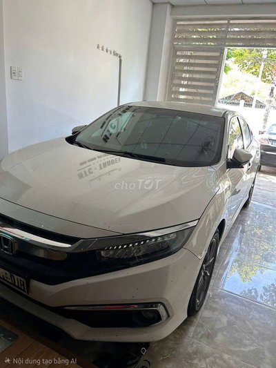 Honda Civic 2019 1.8L 95355 km Trắng