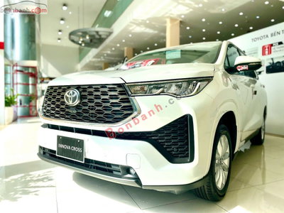 Xe Toyota Innova Cross 2.0V CVT 2026