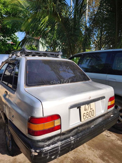 Kia Pride màu Bạc
