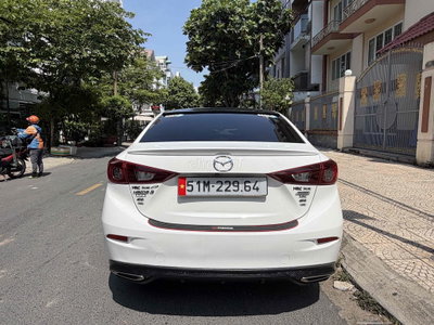 Mazda 3 2017 1.5 sedan Trắng