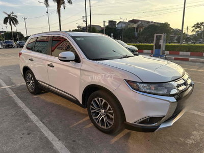 Mitsubishi Outlander 2018 Trắng