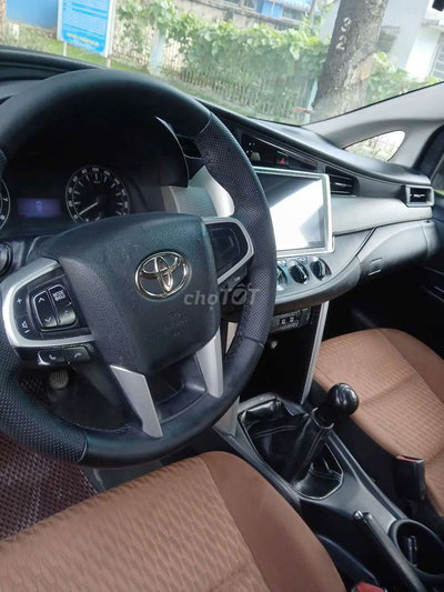 Toyota Innova 2016 Số sàn Bạc