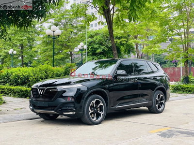 Xe VinFast Lux SA 2.0 Base 2.0 AT 2020
