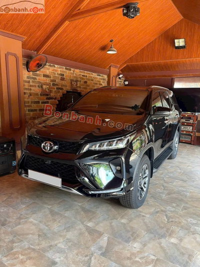 Xe Toyota Fortuner Legender 2.7L 4x4 AT 2025