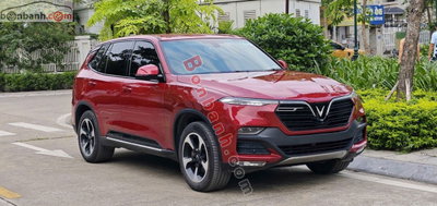 Xe VinFast Lux SA 2.0 Base 2.0 AT 2019