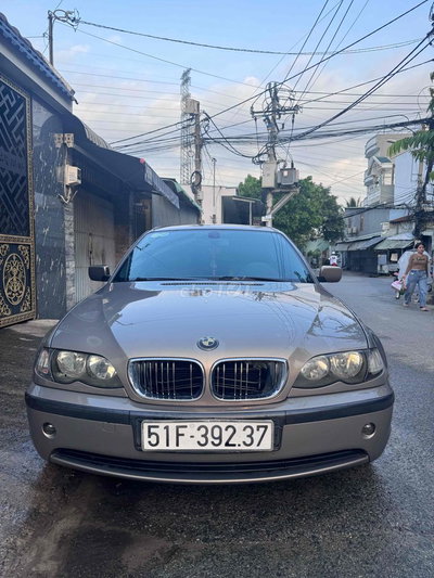 BMW 318i 2005 Nâu