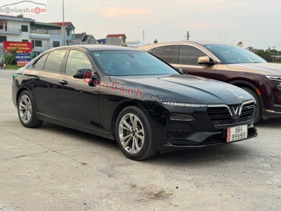 Xe VinFast Lux A 2.0 Base 2.0 AT 2021