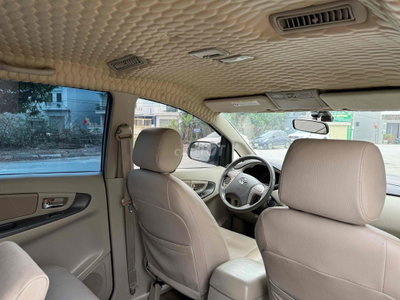 Toyota Innova 2013 Số tự động