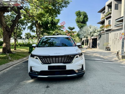 Xe Kia Carnival Signature 2.2D 2022