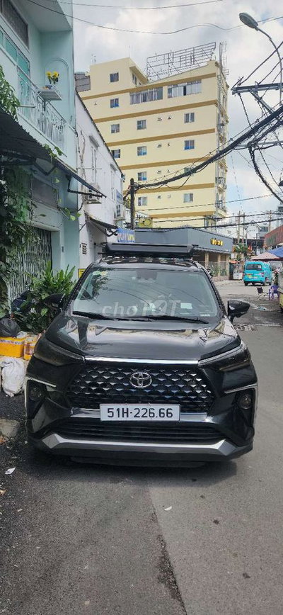 Toyota Veloz Cross Đen