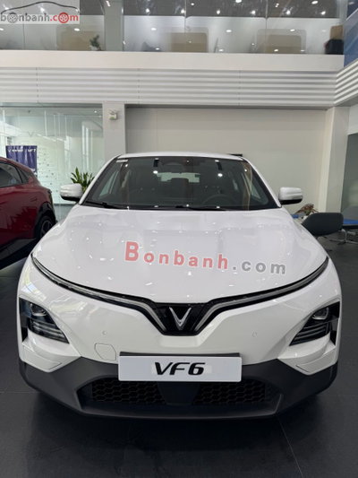 Xe VinFast VF6 Eco 2026