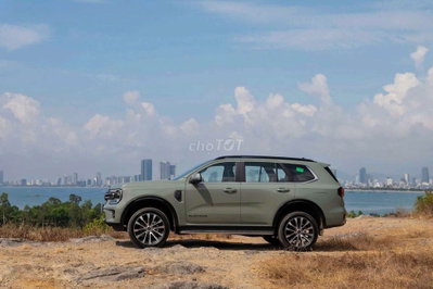 Everest Máy Xăng Động Cơ Ecoboost 2026