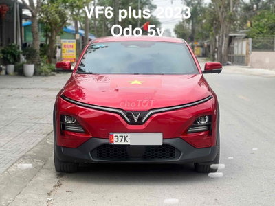 Xe điện VinFast VF6 Plus 2023 Đỏ