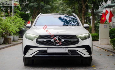 Xe Mercedes Benz GLC 300 4Matic 2023