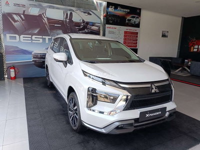 Mitsubishi Xpander Premium Trắng