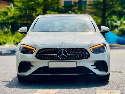 Mercedes E300 AMG 2021