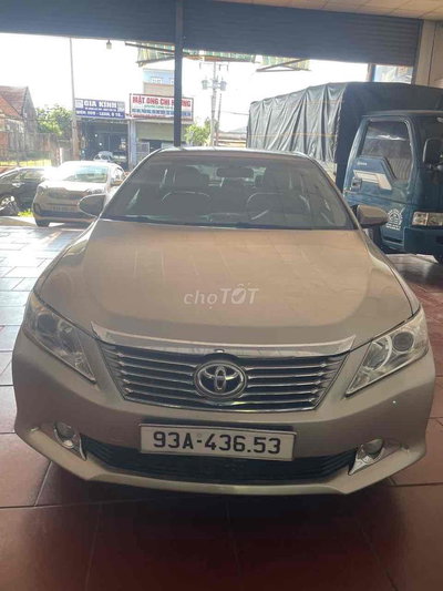 Toyota Camry Vàng cát 76.000km