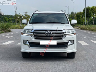Xe Toyota Land Cruiser 4.6 V8 2020