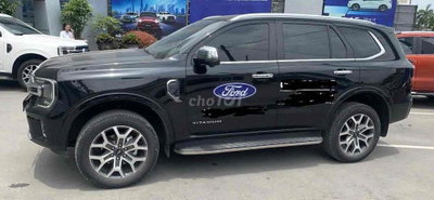 Ford Everest Titanium 1 cầu Đen 48000 km