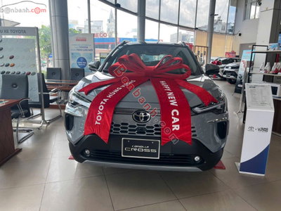 Xe Toyota Corolla Cross 1.8V 2026