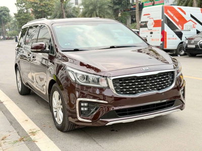 KIA Sedona 2019 2.2 Đỏ 90000 km