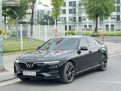 Xe VinFast Lux A 2.0 Premium 2.0 AT 2019