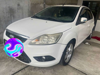 Ford Focus Trắng Số tự động